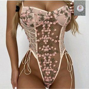 Negligee Serving Looks, By Chrissy Monroe